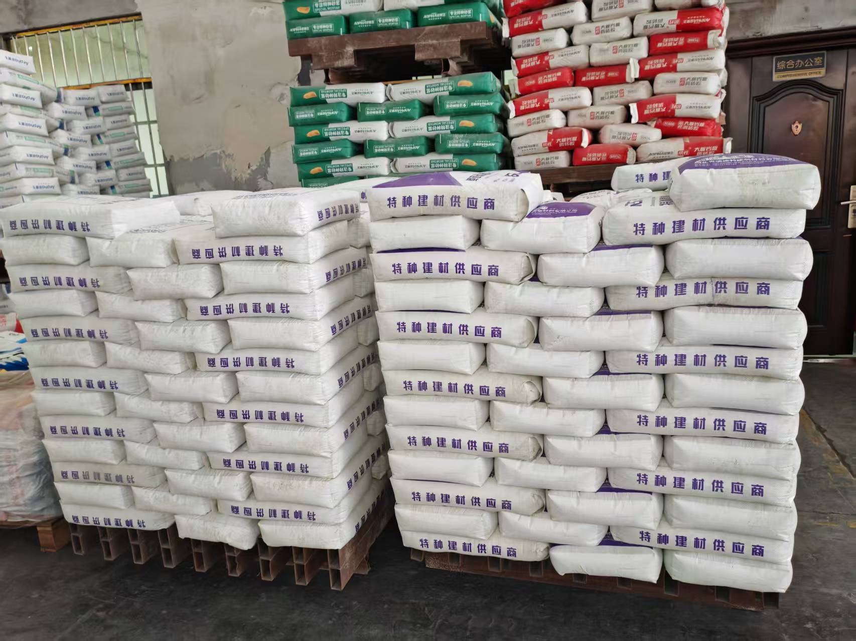 桦川拱顶带模注浆料